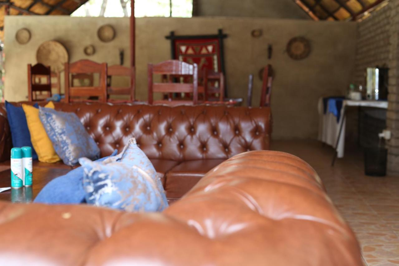 Mawuya Lodge Victoria Falls Esterno foto