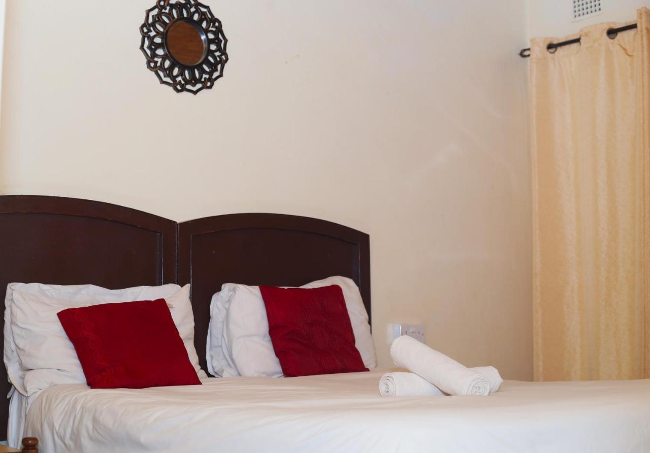 Mawuya Lodge Victoria Falls Esterno foto