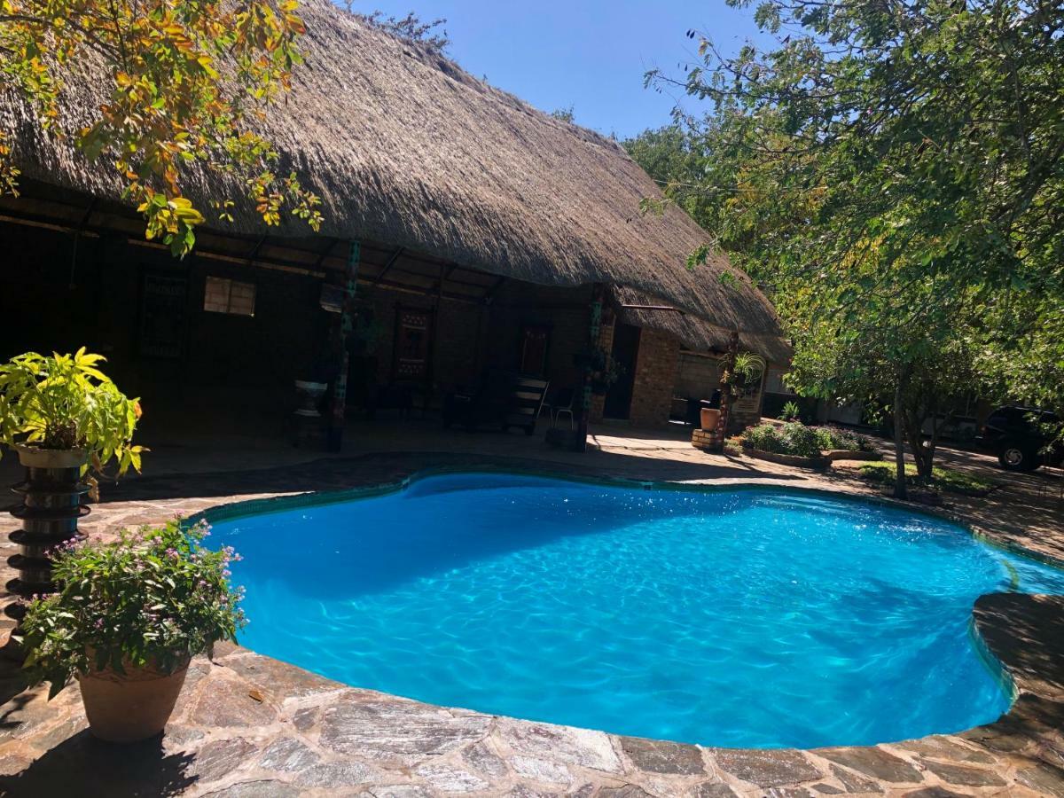 Mawuya Lodge Victoria Falls Esterno foto